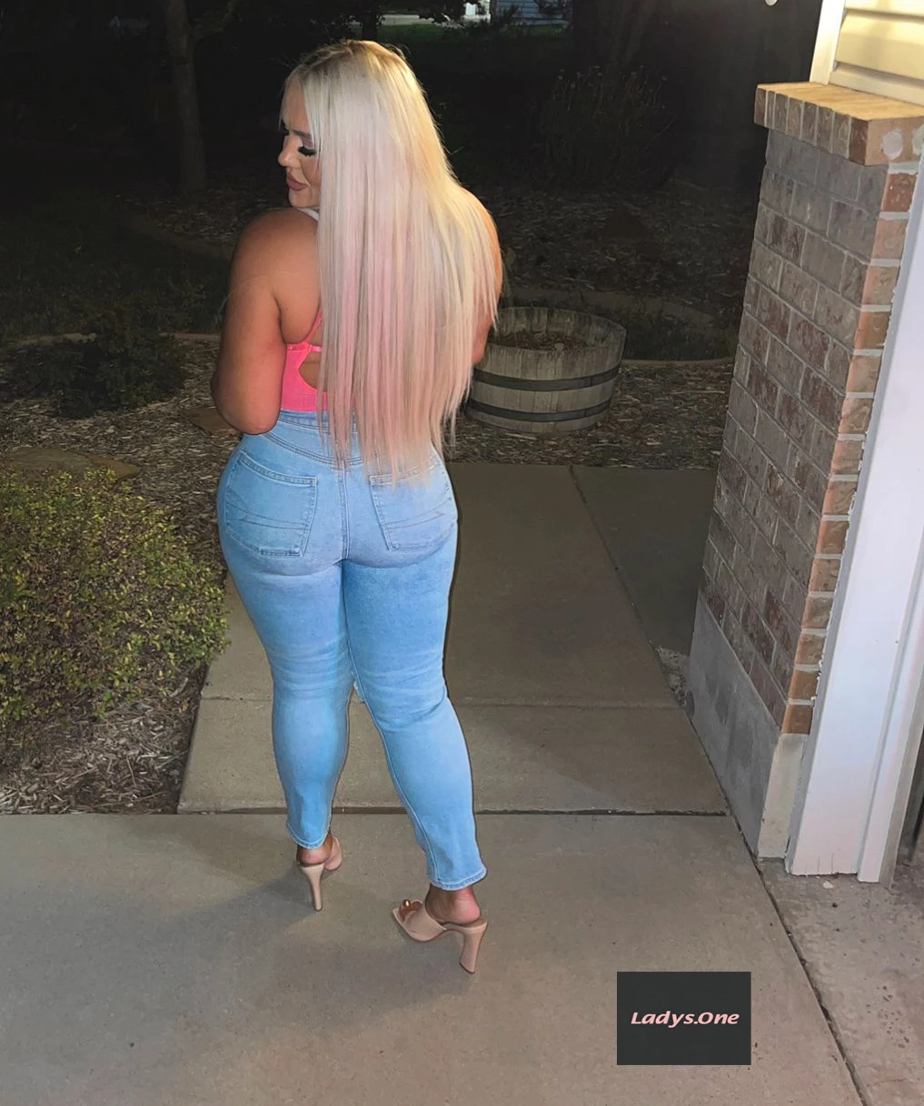 Chrissy, 20 years BBW escorts girl, height 162 sm, Weight 59 kg, backpage Salt Lake City