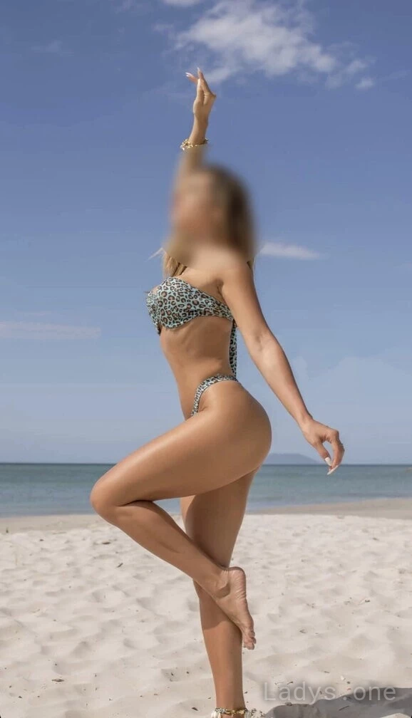 RACHAEL, 30 years beautiful nude Boston escorts girl, height 175 sm, Weight 57 kg