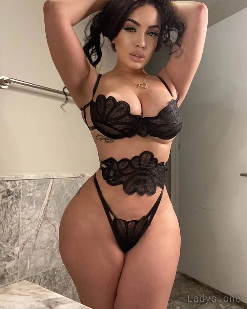 San Fernando Valley Escort