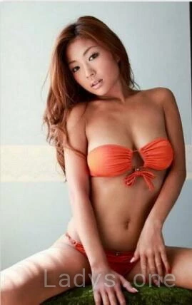 CHRISTINA, 23 years beautiful nude Taipei escorts girl, height 165 sm, Weight 40 kg