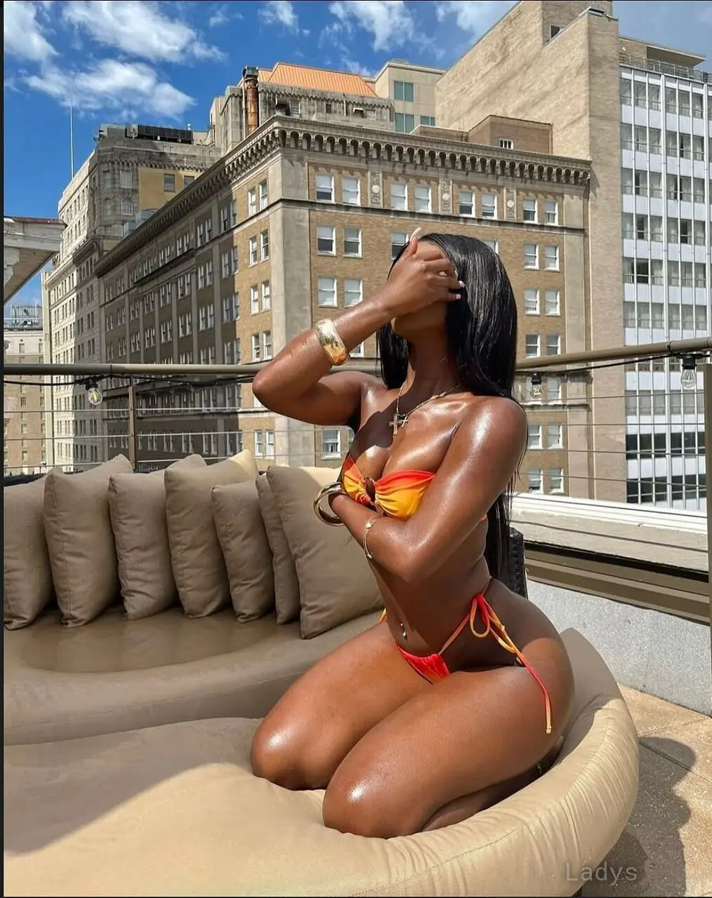 Tara, 23 years beautiful nude Abidjan escorts girl, height 170 sm, Weight kg
