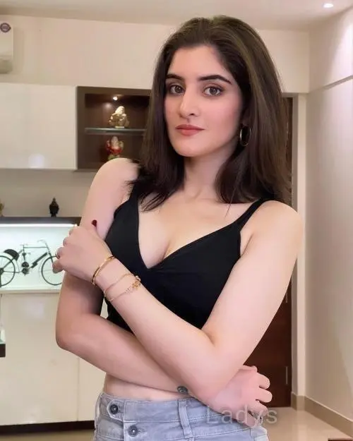 Anamika, 21 years old Abu Dhabi escort girl with big tits, height 167 sm, Weight kg