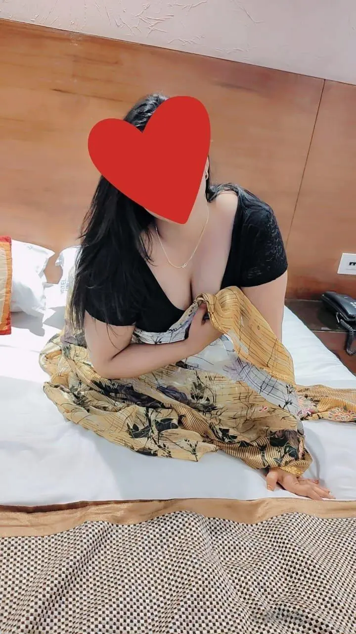 Malayalam, 25 years old Abu Dhabi escort girl with big tits, height  sm, Weight  kg