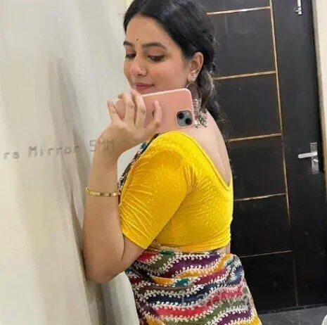 Nandini, 23 years old Abu Dhabi escort girl with big tits, height 168 sm, Weight  kg