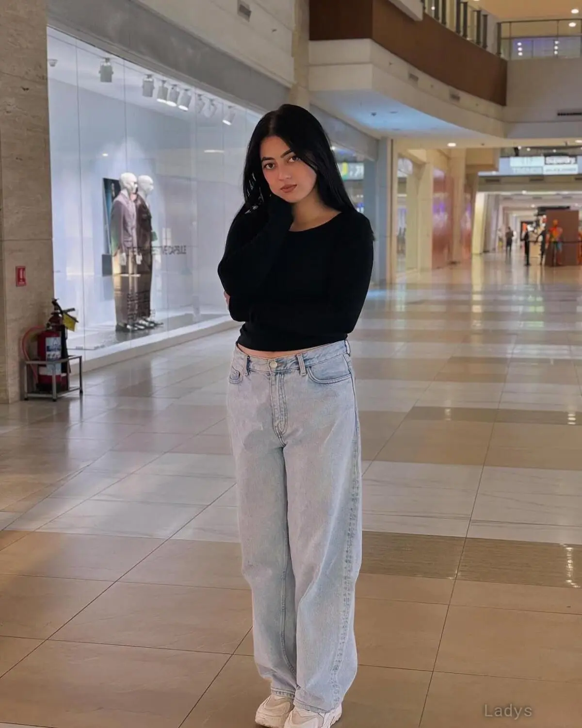 Nikita, 22 years old Abu Dhabi escort girl with big tits, height 169 sm, Weight kg