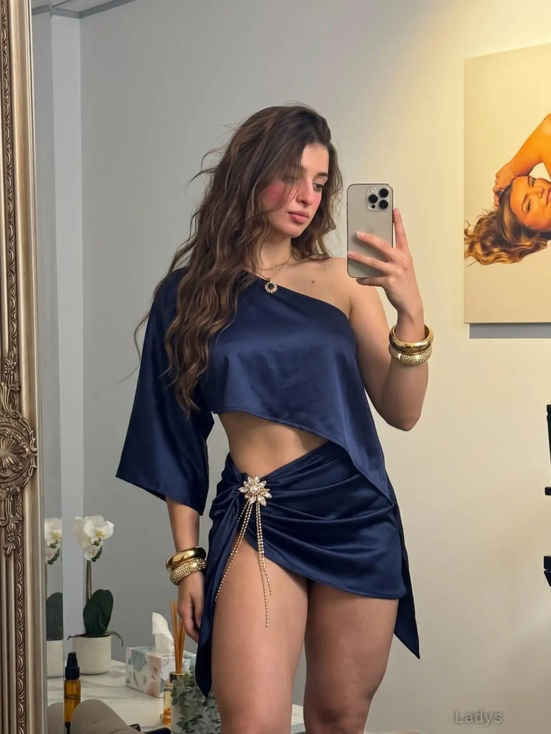 Aanya +971565982710, 21 years beautiful nude Abu Dhabi escorts girl, height 169 sm, Weight 51 kg