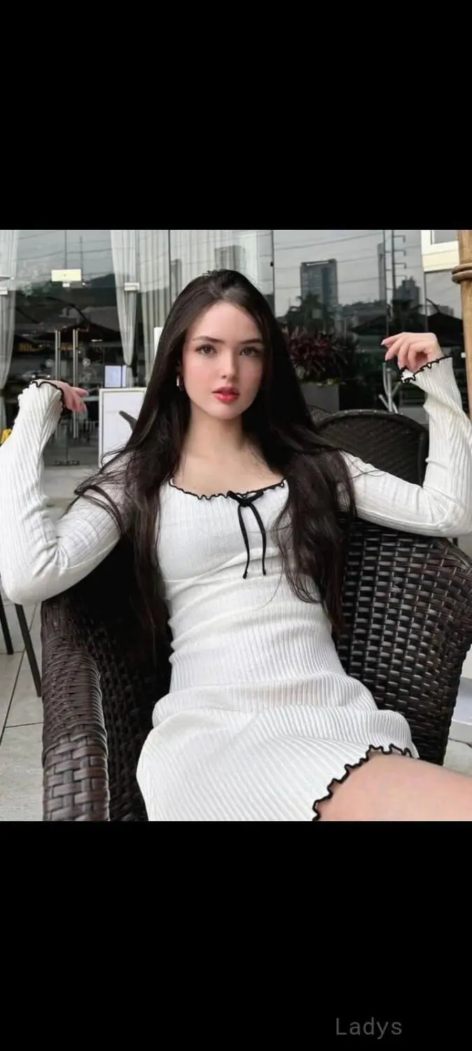 Lii, 24 years beautiful nude Abu Dhabi escorts girl, height 168 sm, Weight  kg