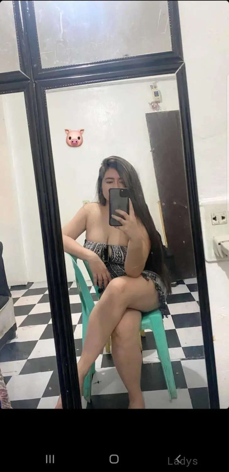 Linda, 22 years beautiful nude Abu Dhabi escorts girl, height 160 sm, Weight  kg