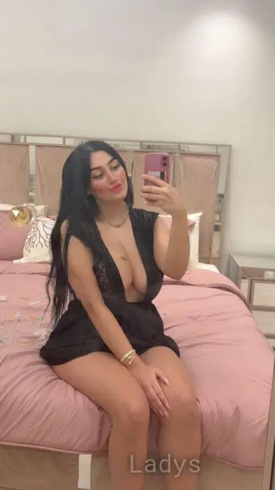 Marwa, 27 years beautiful nude Abu Dhabi escorts girl, height 165 sm, Weight 55 kg