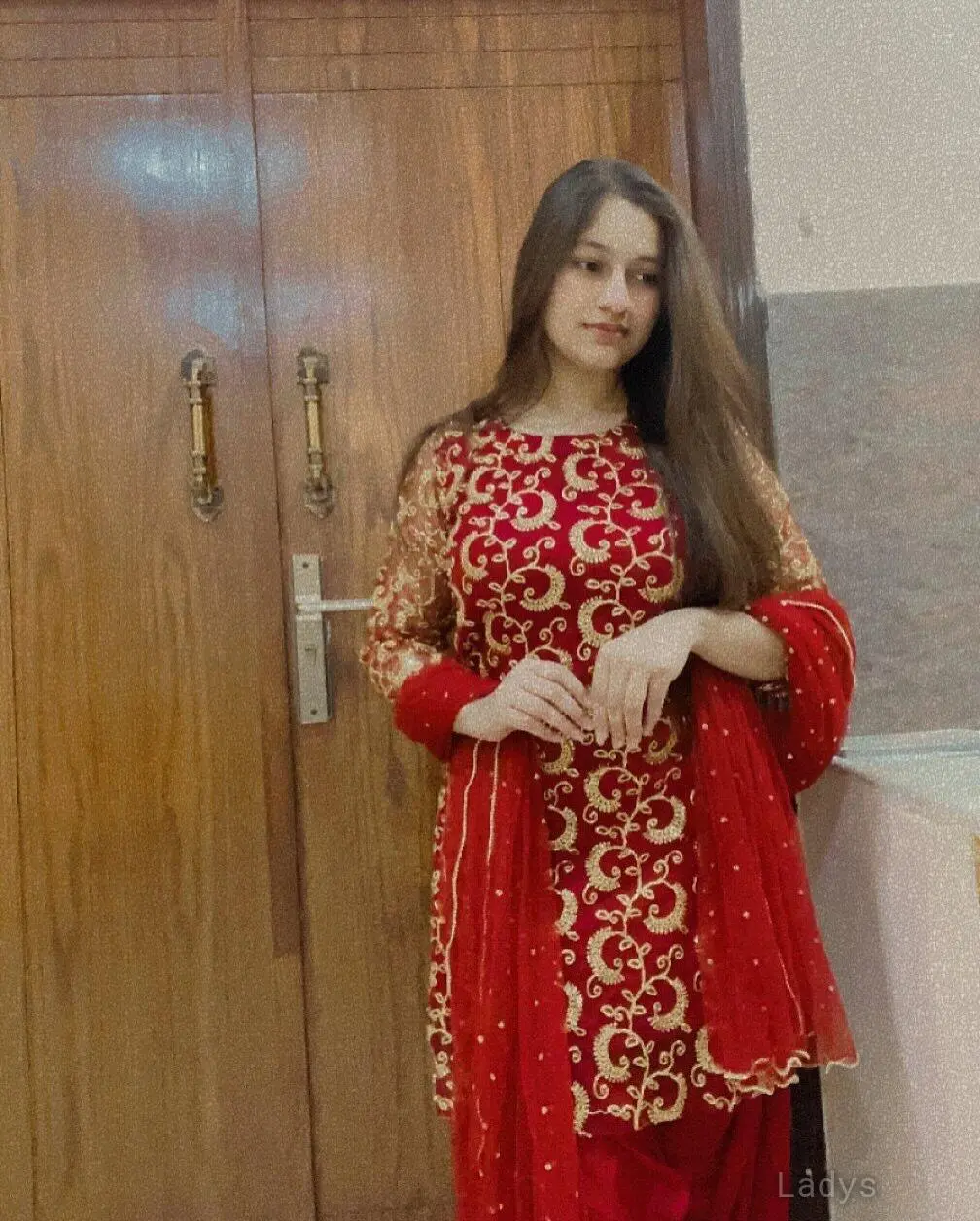 Riya, 23 years beautiful nude Abu Dhabi escorts girl, height 172 sm, Weight  kg