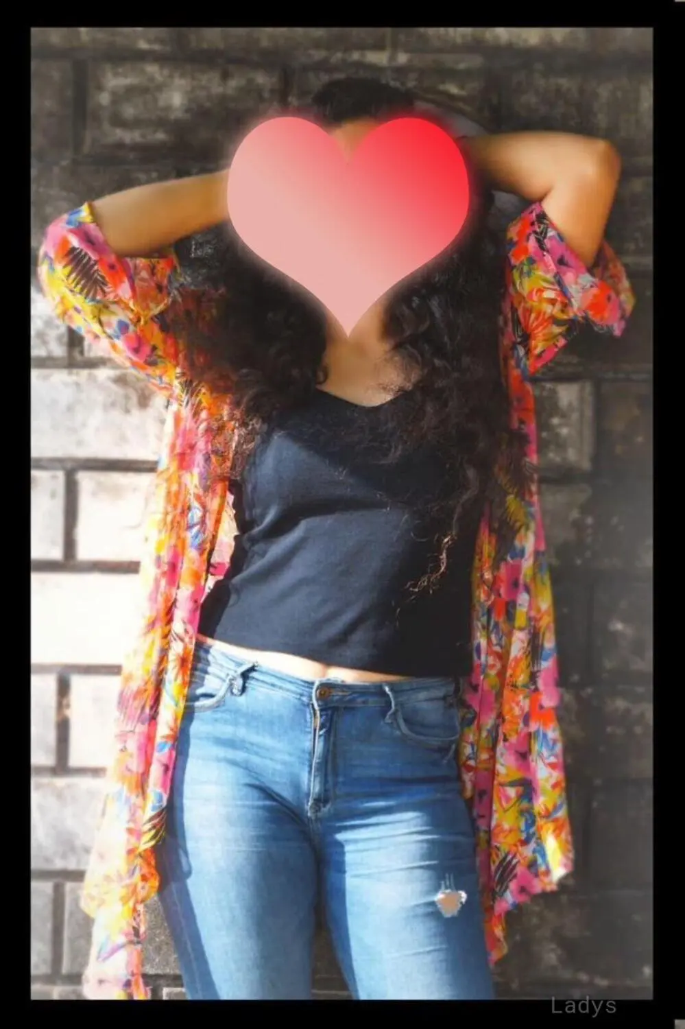 Annu, 23 years sexy hot local Abu Dhabi excorts girl, height 167 sm, Weight kg