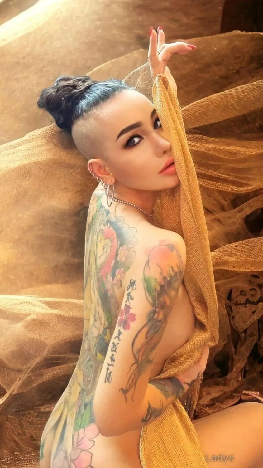 Hanna,  years sexy toples Abu Dhabi scorts girl, height 163 sm, Weight  kg
