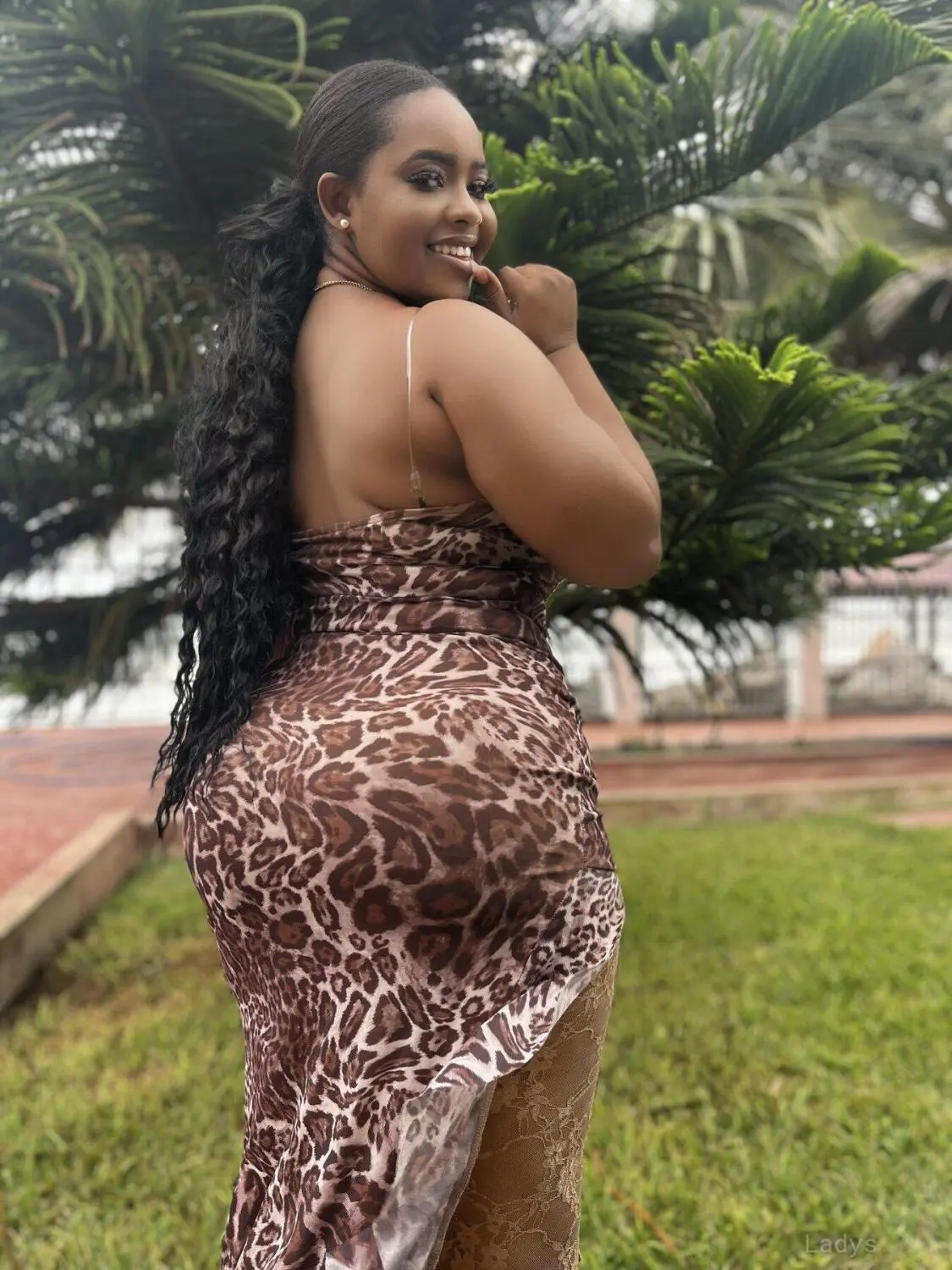 Angie, 27 years old Accra escort girl with big tits, height 170 sm, Weight  kg