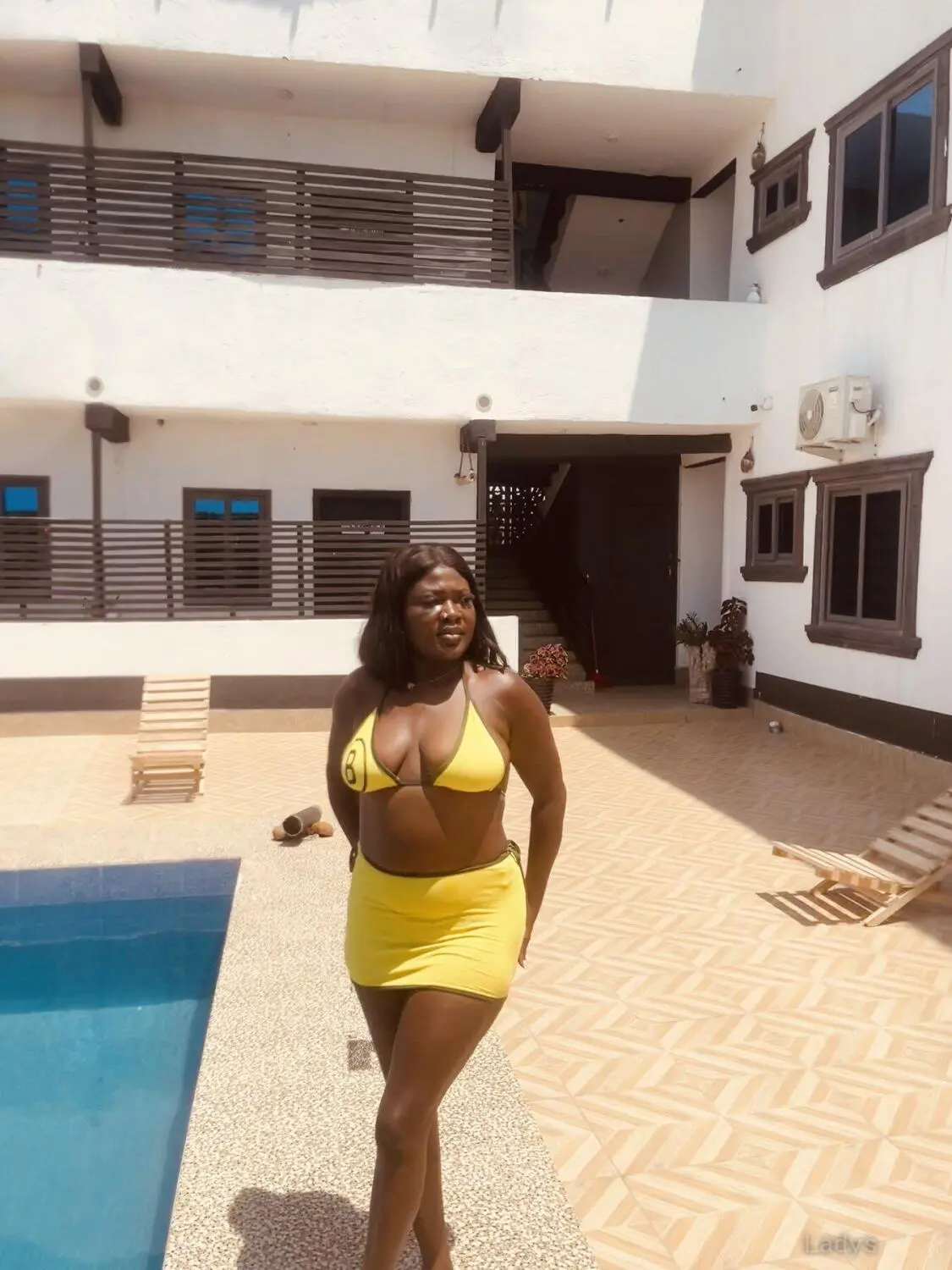 Emilia, 28 years old Accra escort girl with big tits, height 170 sm, Weight  kg