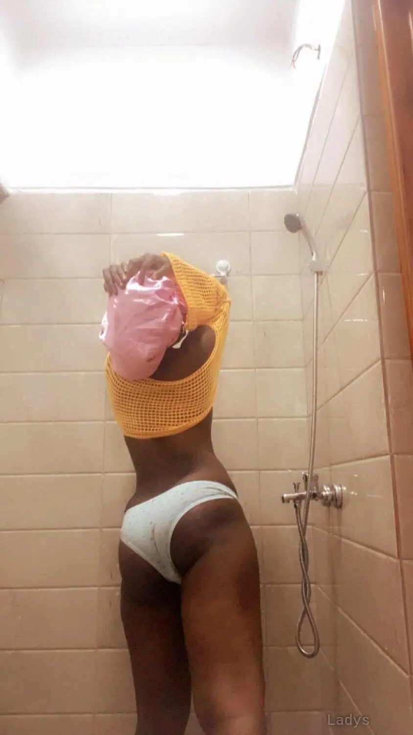 Jane, 24 years old Accra escort girl with big tits, height 156 sm, Weight kg