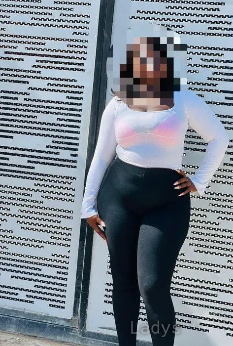 Ada, 22 years beautiful nude Accra escorts girl, height 177 sm, Weight 80 kg