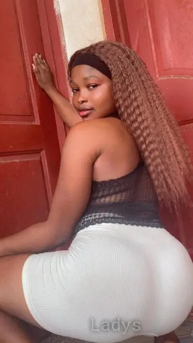 Bianca, 23 years beautiful nude Accra escorts girl, height 165 sm, Weight 62 kg