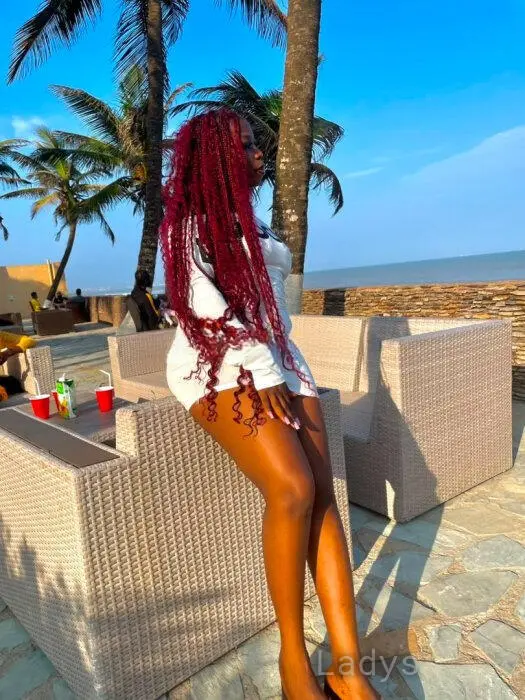 Nini, 23 years beautiful nude Accra escorts girl, height 167 sm, Weight 62 kg