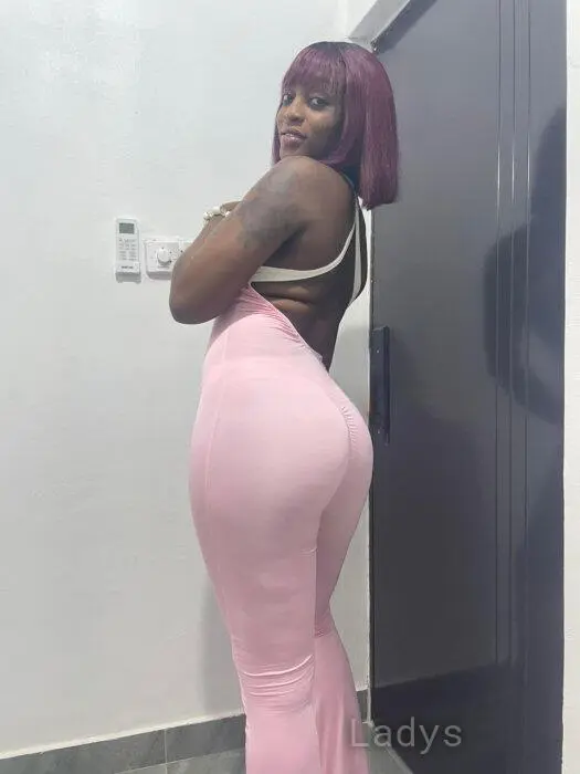 Perkie, 24 years beautiful nude Accra escorts girl, height 167 sm, Weight 69 kg