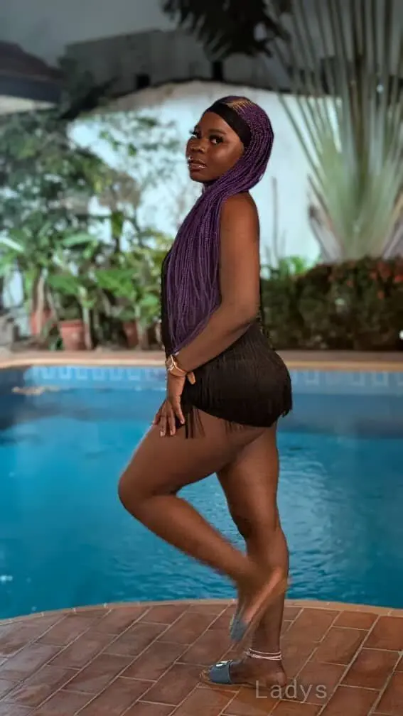Pretty, 23 years beautiful nude Accra escorts girl, height 166 sm, Weight kg