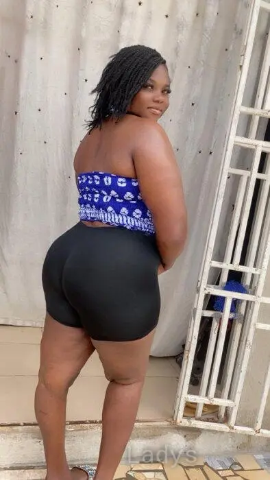 Zahra, 23 years beautiful nude Accra escorts girl, height 168 sm, Weight 74 kg