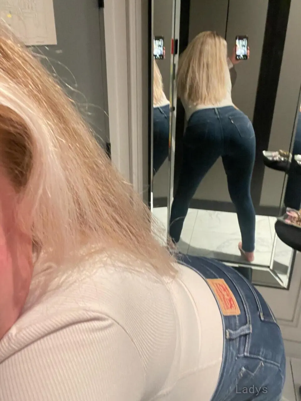 Paulina Adell, 46 years beautiful nude Adelaide escorts girl, height 169 sm, Weight 50 kg