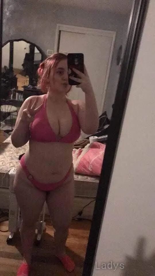 SEXY LAURA, 24 years beautiful nude Adelaide escorts girl, height 163 sm, Weight 80 kg