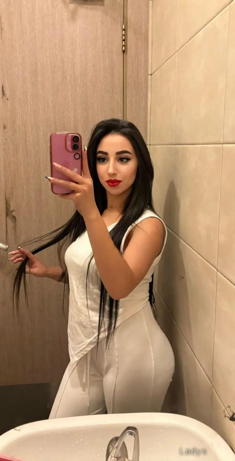 Yasmin, 20 years mature escorts girl, height  sm, Weight  kg, adultsearch Al Kuwait