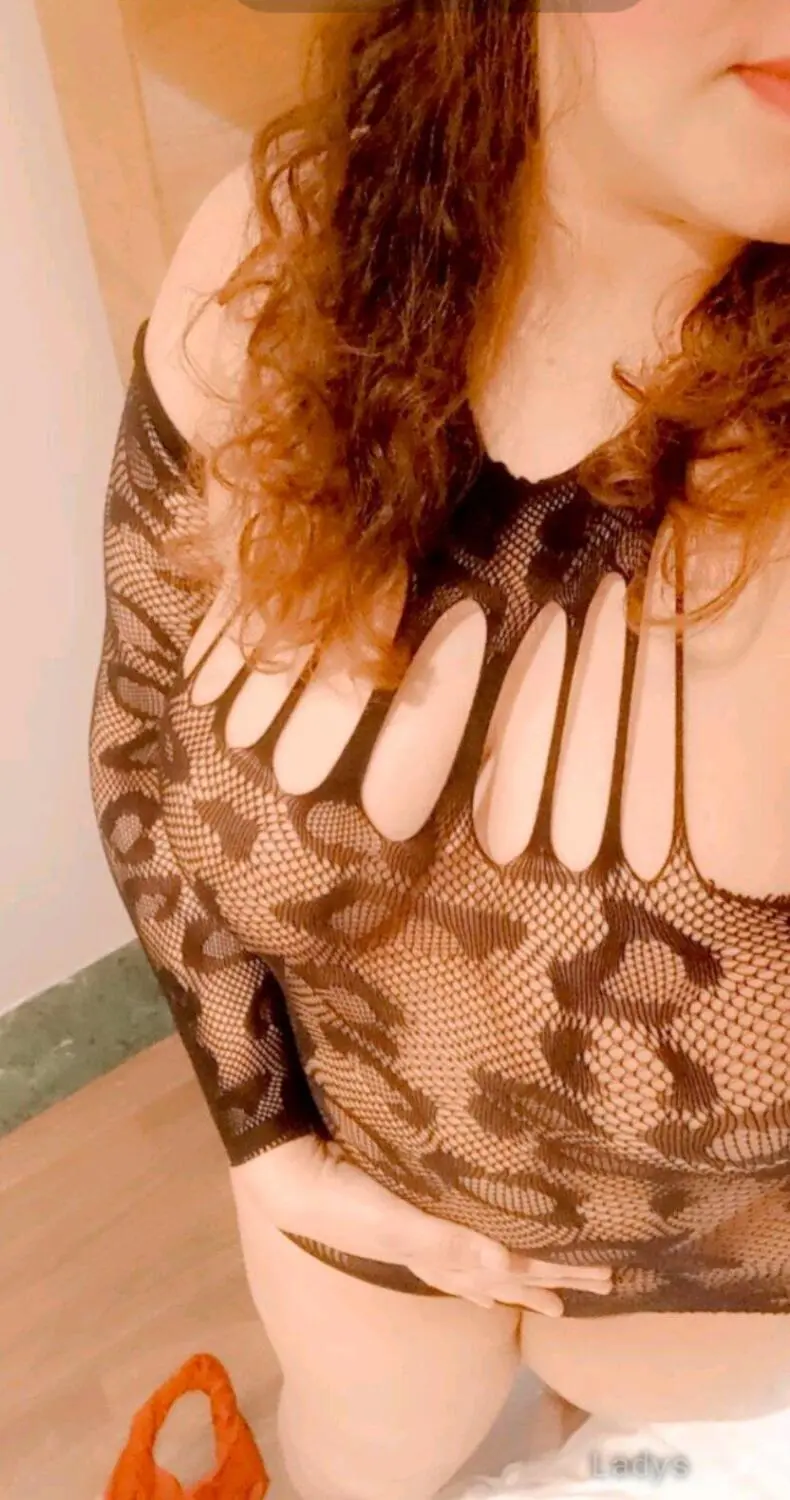 Sameera, 34 years mature escorts girl, height 154 sm, Weight  kg, adultsearch Bhopal