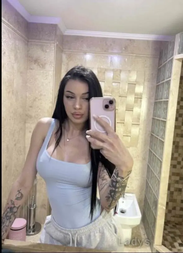 Ebony, 22 years mature escorts girl, height 159 sm, Weight 55 kg, adultsearch Bucharest