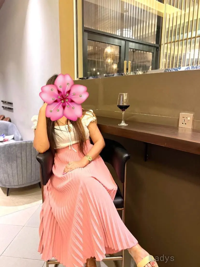 Mayumi, 27 years mature escorts girl, height 170 sm, Weight  kg, adultsearch Colombo