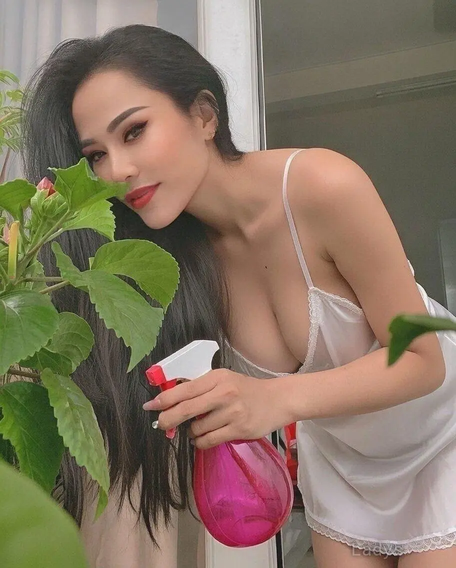 Lana, 25 years mature escorts girl, height 165 sm, Weight  kg, adultsearch Dubai