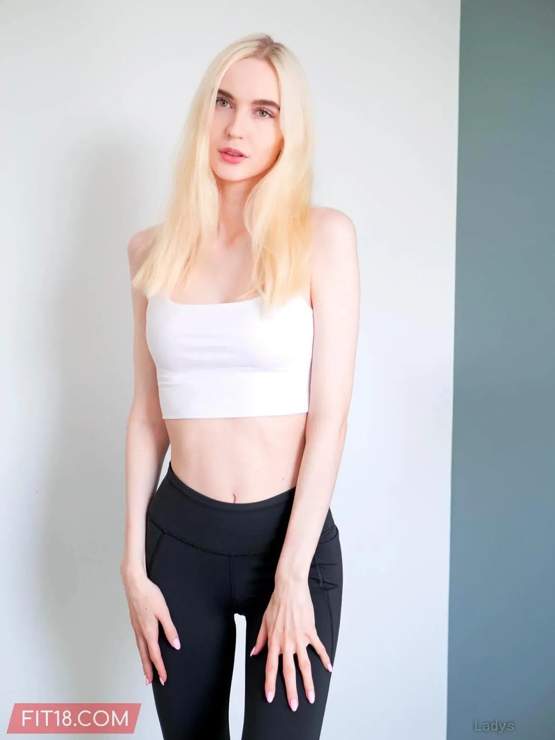 Shina Ryen, 29 years mature escorts girl, height 165 sm, Weight 50 kg, adultsearch Hanoi