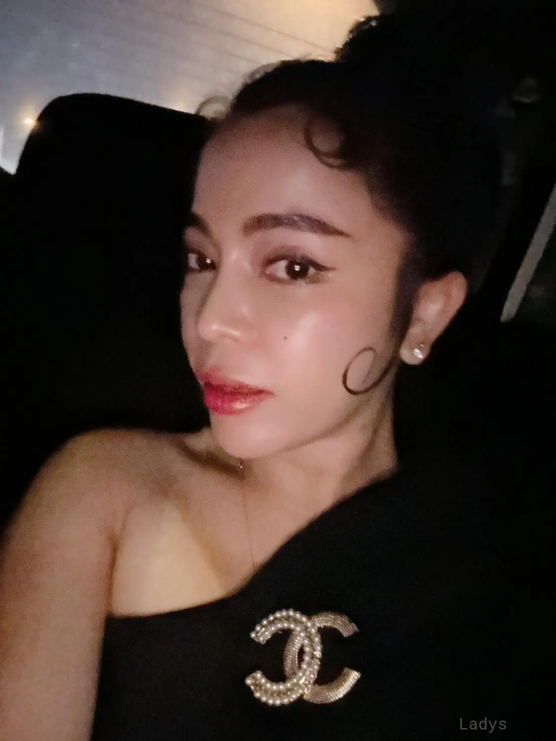 Sumi, 25 years mature escorts girl, height 165 sm, Weight  kg, adultsearch Ho Chi Minh