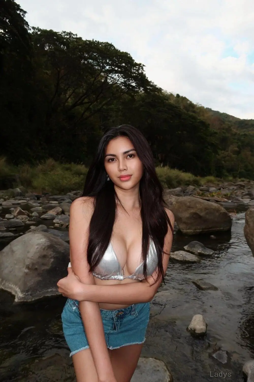 Ms. Mauwe, 21 years mature escorts girl, height 170 sm, Weight  kg, adultsearch Kaohsiung