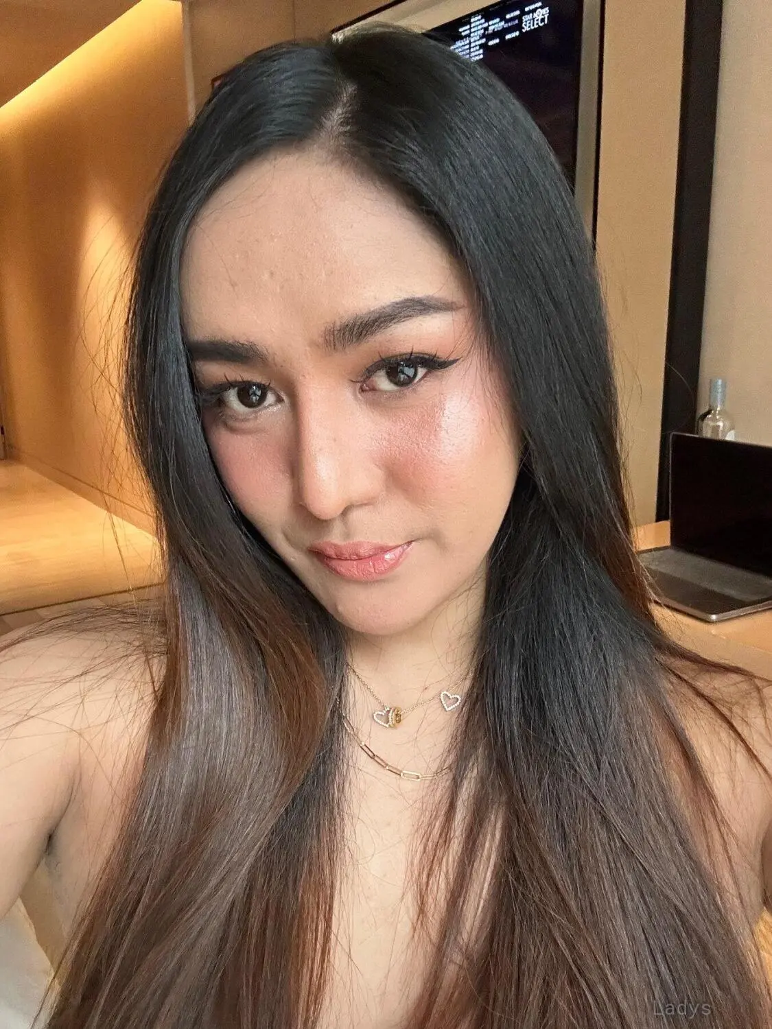 Ola, 22 years mature escorts girl, height 163 sm, Weight  kg, adultsearch Macau