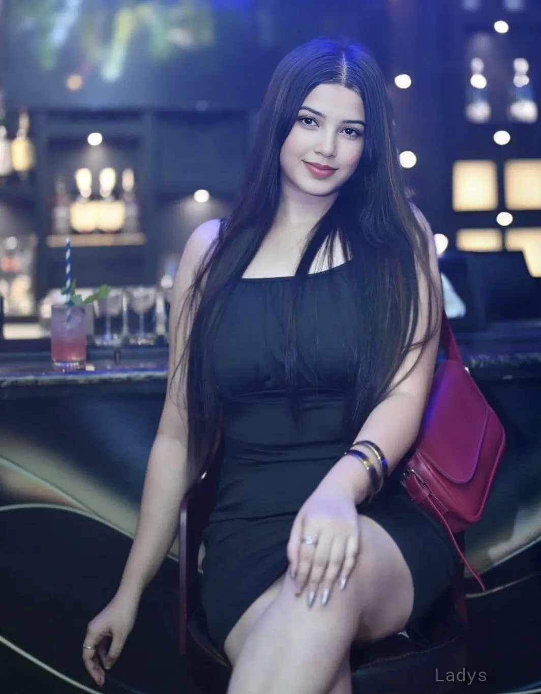 Mahira, 21 years mature escorts girl, height 165 sm, Weight kg, adultsearch Navi Mumbai