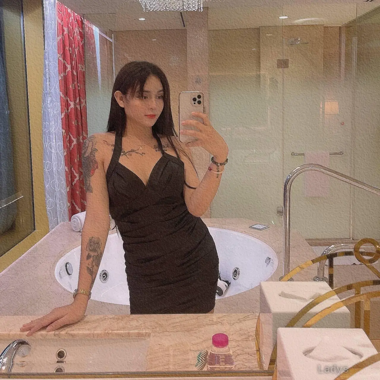 Lourraine, 23 years mature escorts girl, height 165 sm, Weight kg, adultsearch Táizhōng