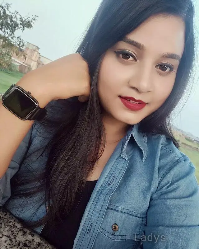 Heena, 21 years beautiful nude Agartala escorts girl, height 153 sm, Weight kg