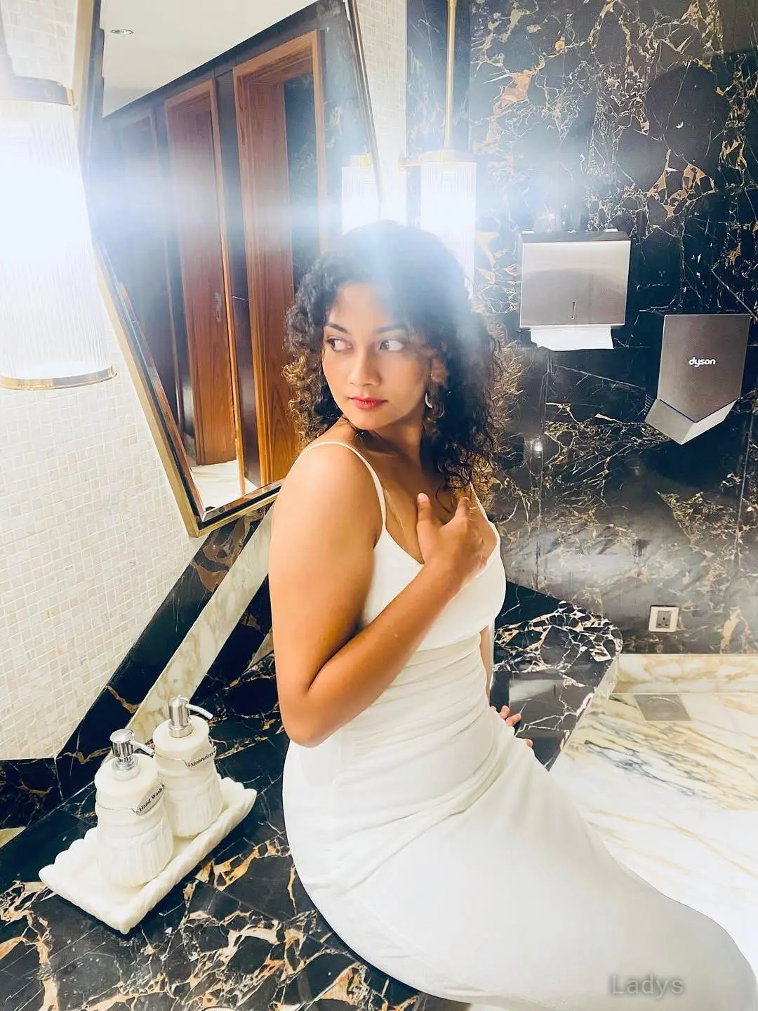 Nishtha k,  years old Agra escort girl with big tits, height  sm, Weight  kg