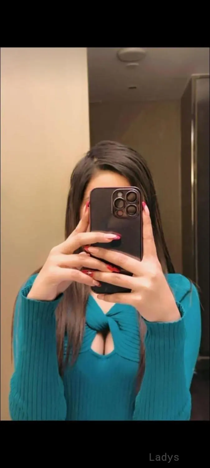 AASHIMA, 24 years beautiful nude Agra escorts girl, height 168 sm, Weight kg