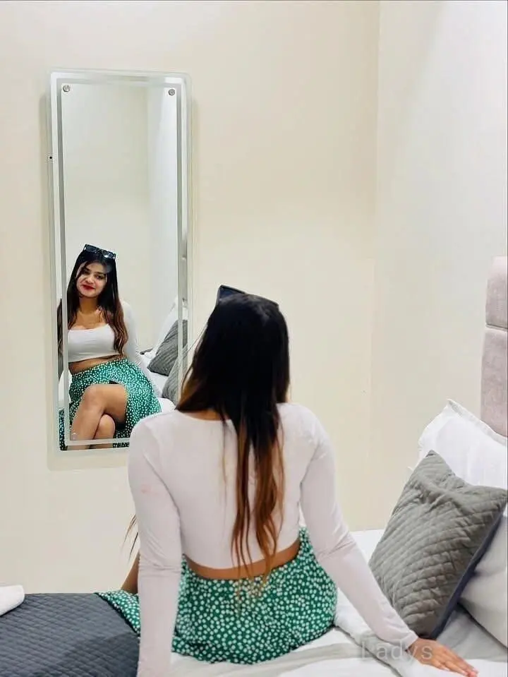 Anushka escort, 22 years beautiful nude Agra escorts girl, height 170 sm, Weight  kg