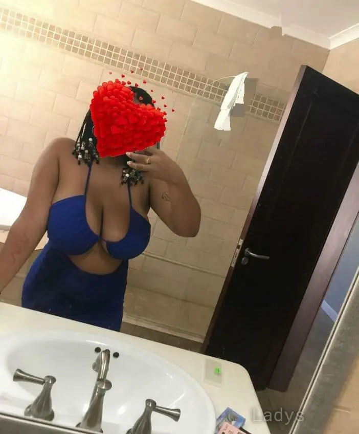 Vami, 25 years beautiful nude Agra escorts girl, height 168 sm, Weight  kg