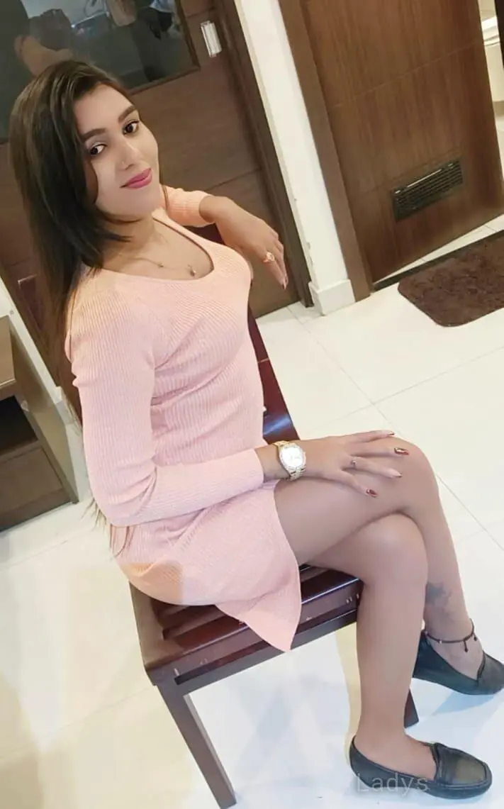Annabel, 22 years beautiful nude Ahmedabad escorts girl, height 154 sm, Weight kg