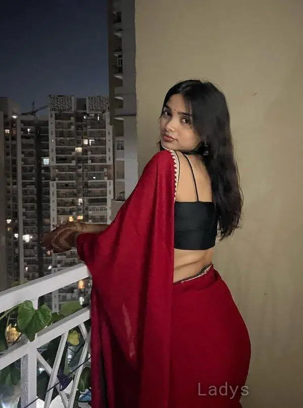 Deepali, 23 years beautiful nude Ahmedabad escorts girl, height 154 sm, Weight kg