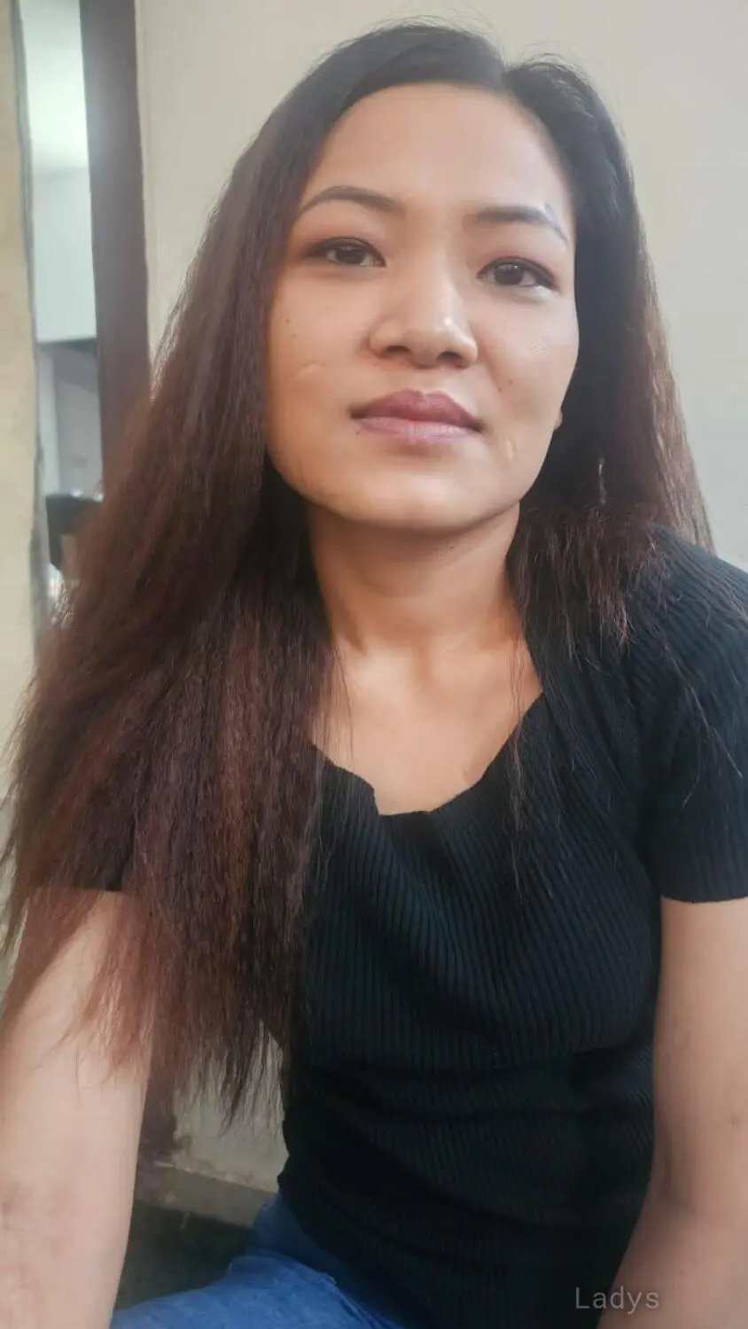 Harshika, 25 years beautiful nude Ahmedabad escorts girl, height 154 sm, Weight  kg