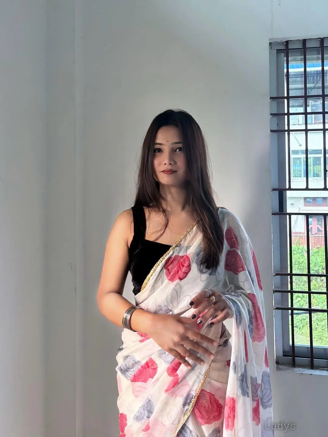 Hina, years beautiful nude Ahmedabad escorts girl, height sm, Weight kg