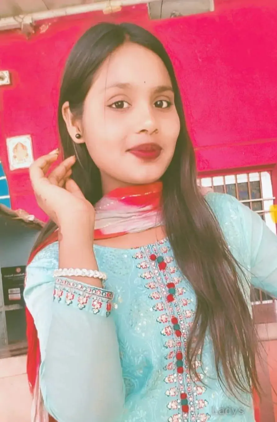 Roxanne, 23 years beautiful nude Ahmedabad escorts girl, height 161 sm, Weight kg