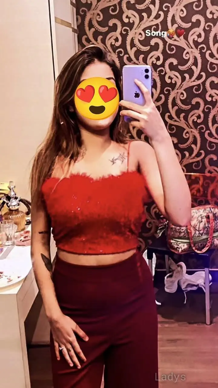 Victoria, 22 years beautiful nude Ahmedabad escorts girl, height 153 sm, Weight kg
