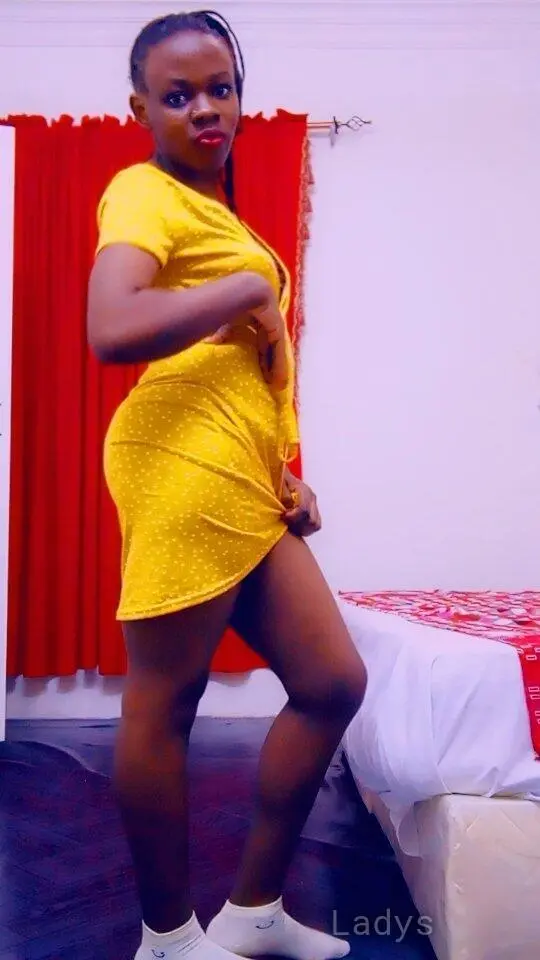 Sonia, 26 years beautiful nude Ḥail escorts girl, height 150 sm, Weight  kg